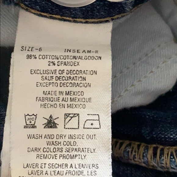 Tommy Shorts - Picture 5 of 5